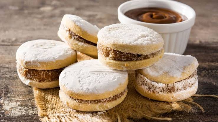 Dulce de Leche, Alfajores and Argentine Desserts: Complete Guide